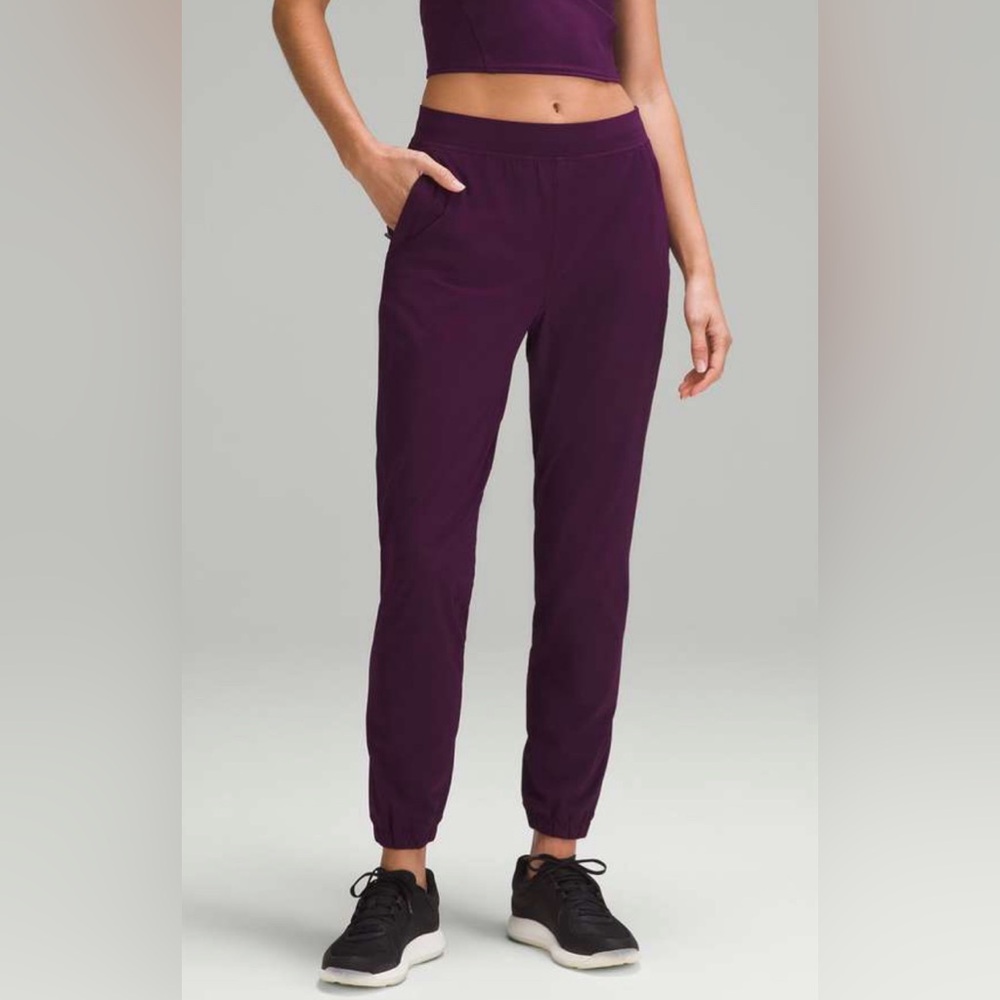 Lululemon Women’s Adapted State High-Rise Jogger *28" Dramatic Magenta Size 10